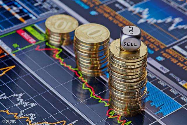 中汽协:7月乘用车产销分别完成229.3万辆和228.7万辆 环比下降6%和9.8%